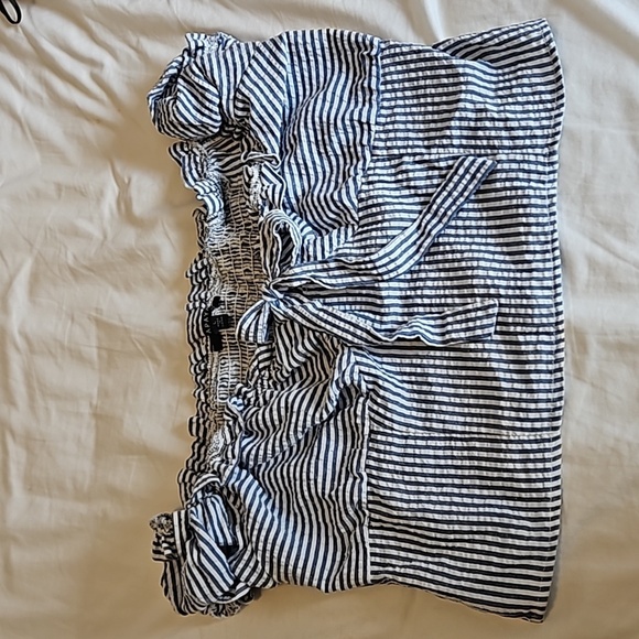 Off Shoulder Blue and White Stripped Crop Top Size L - Picture 1 of 6